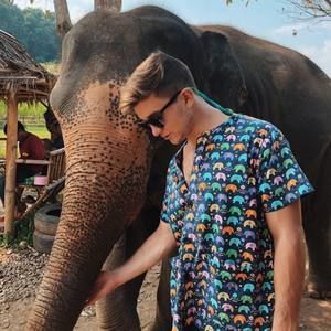 Meet your Posher, Noah